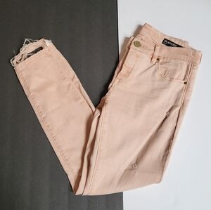 Blank Nyc distressed knee intro jeans